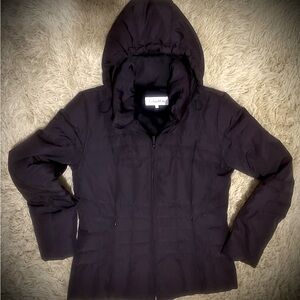 Calvin Klein Women’s hooded down jacket Small. Two outside pockets